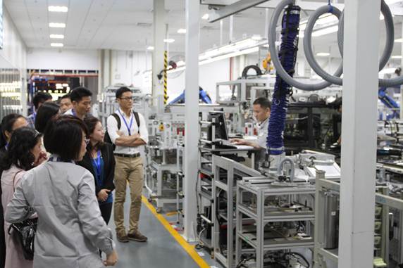 斯特的极致天窗工艺瓦力棋牌遇见伟巴