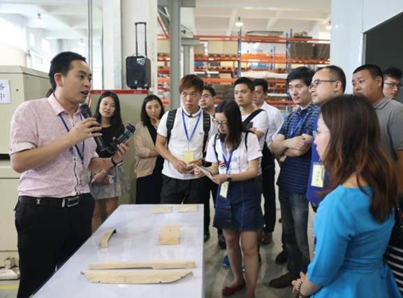 斯特的极致天窗工艺瓦力棋牌遇见伟巴(图18)