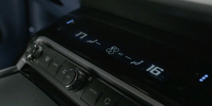 斯特的极致天窗工艺瓦力棋牌遇见伟巴(图32)