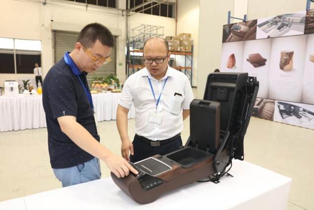 斯特的极致天窗工艺瓦力棋牌遇见伟巴(图33)